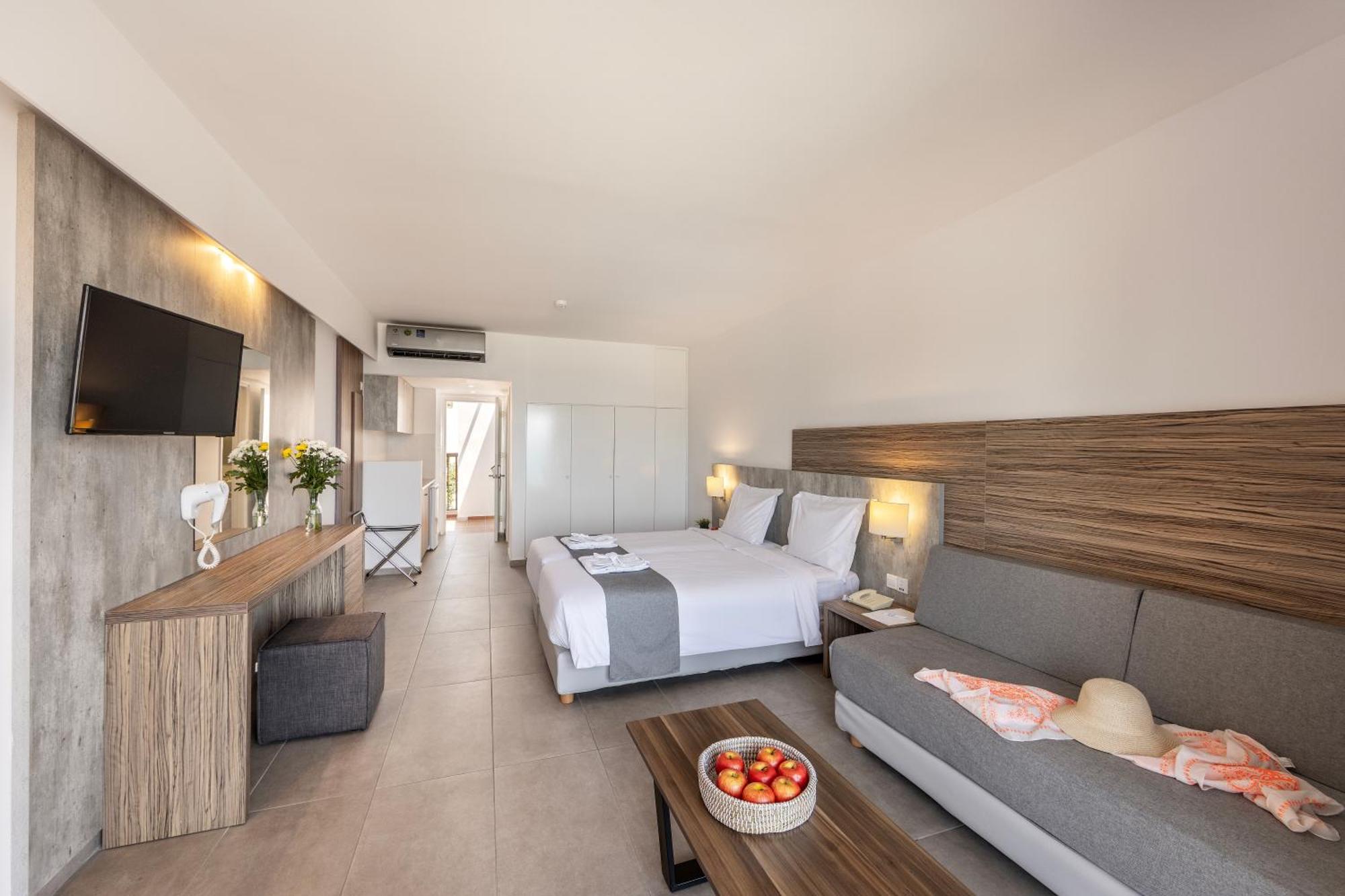 Kapetanios Aqua Resort Coral Bay Exteriér fotografie